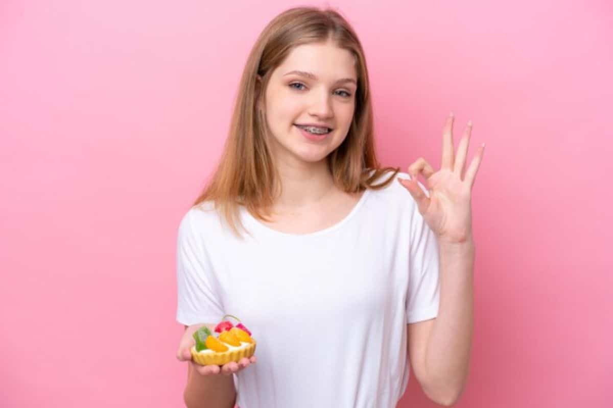 Braces-friendly eating guide with tips on foods to avoid for healthy teeth.